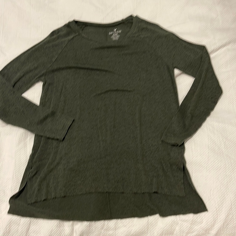 American Eagle Soft and Sexy Plush Size Small Long Sleeved Top